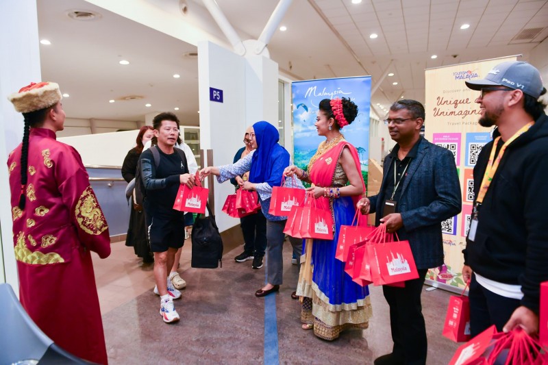 MALAYSIA WELCOMES 9 AIR MAIDEN FLIGHT FROM CHINA TO MALAYSIA