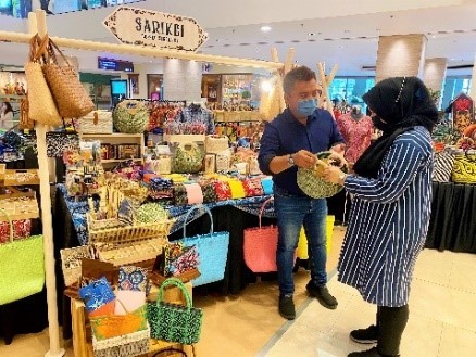 DISCOVER “AMAZING BORNEO” AT INTERMARK MALL