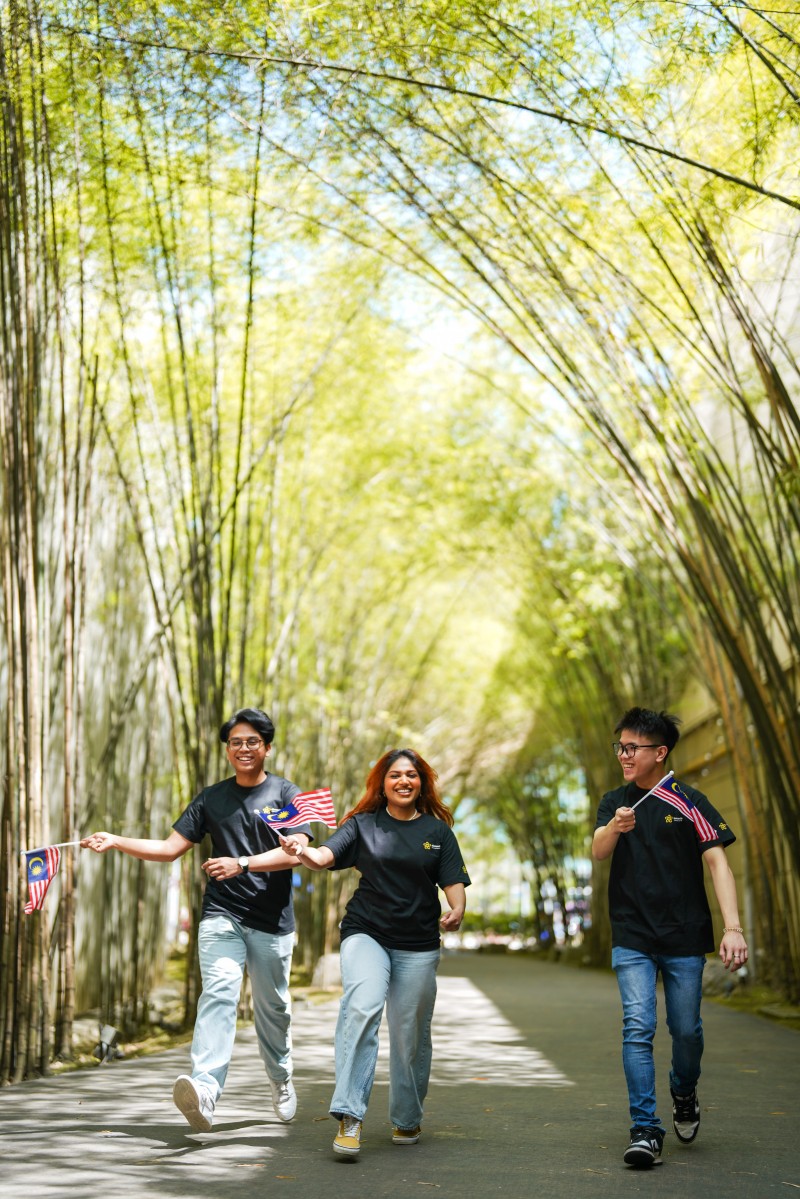 MERDEKA FESTIVITIES IN FULL SWING AT ALAMANDA PUTRAJAYA AND MESRA MALL KEMAMAN