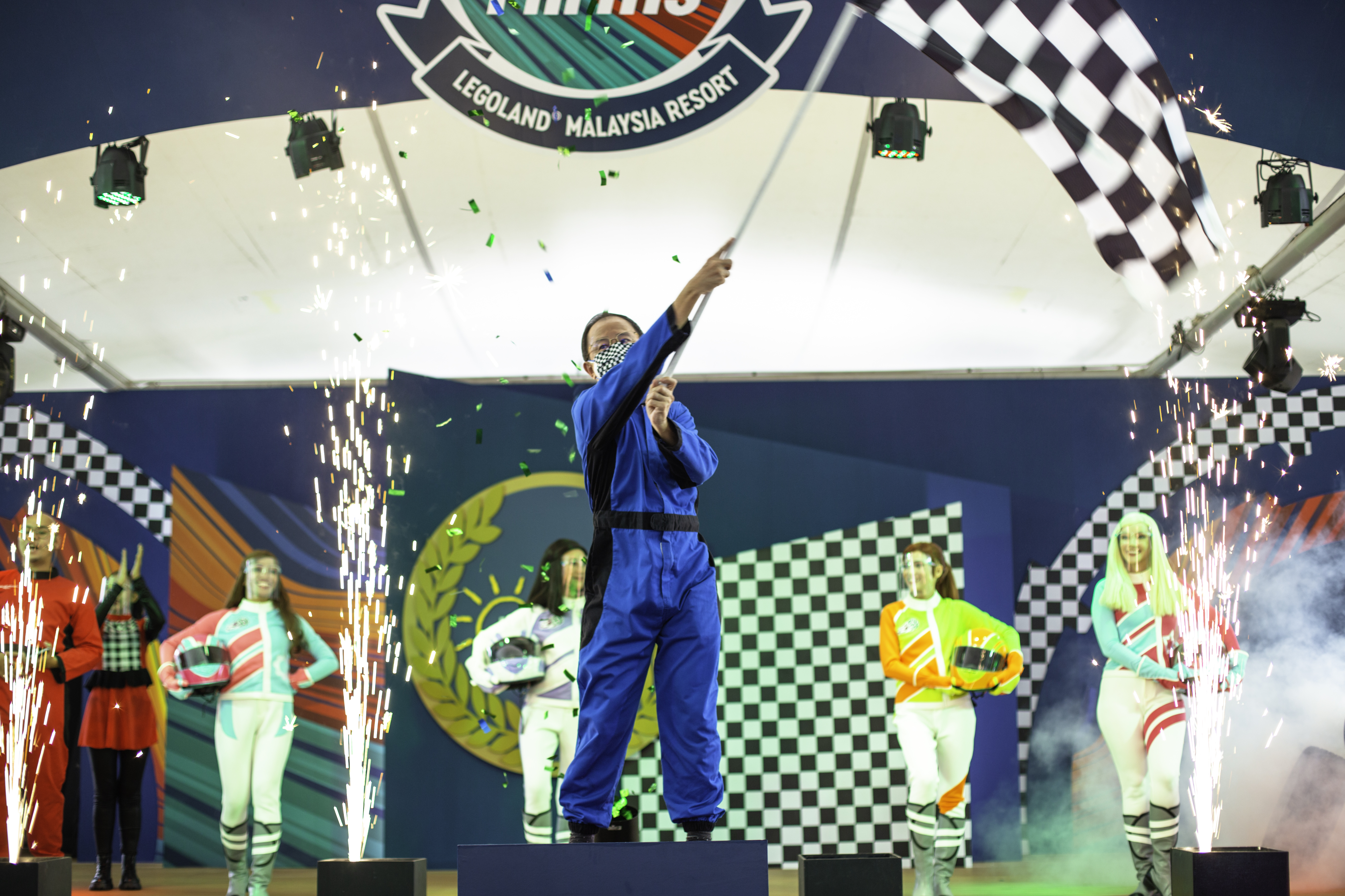 READY, GET SET, LEGOLAND!