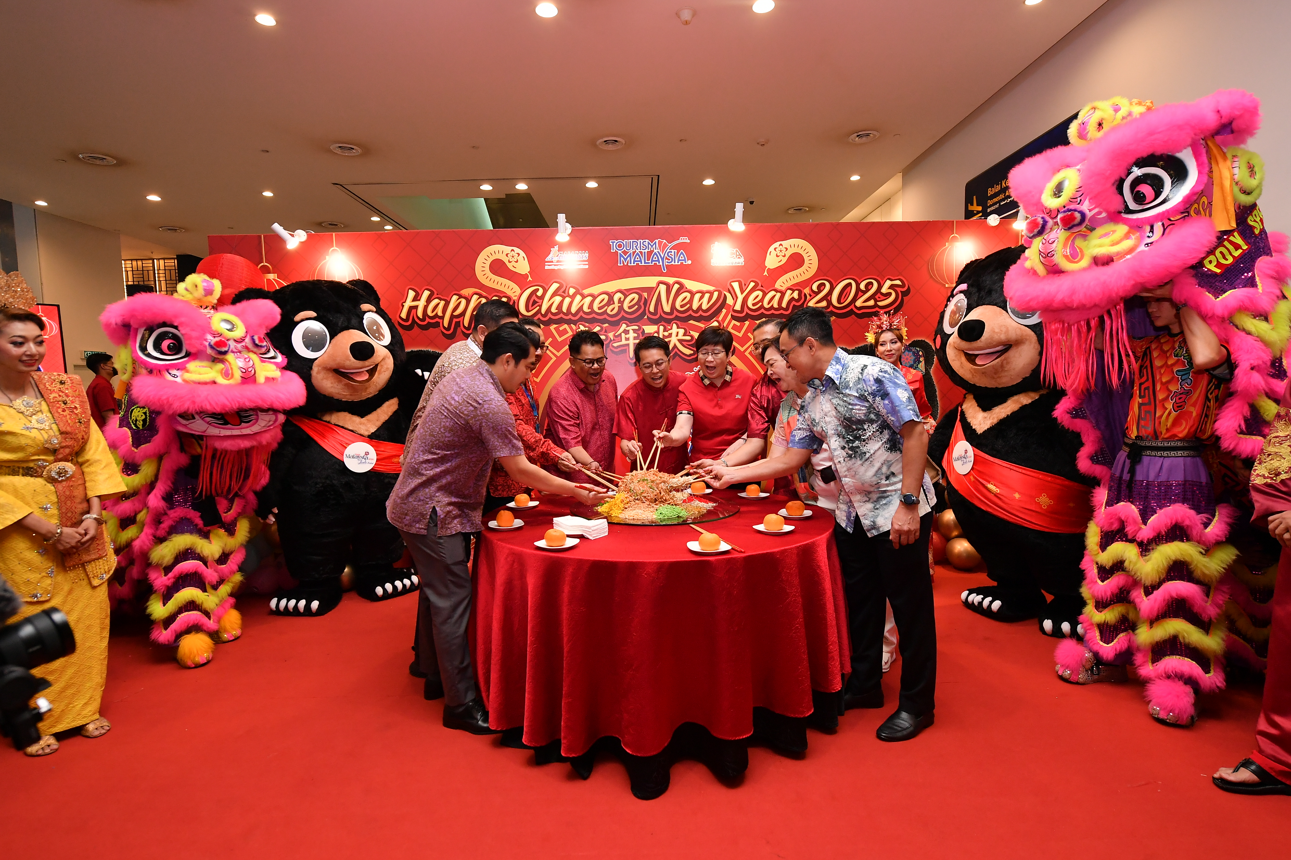 MALAYSIA CELEBRATES TOURIST ARRIVALS FOR CHINESE NEW YEAR FESTIVITIES