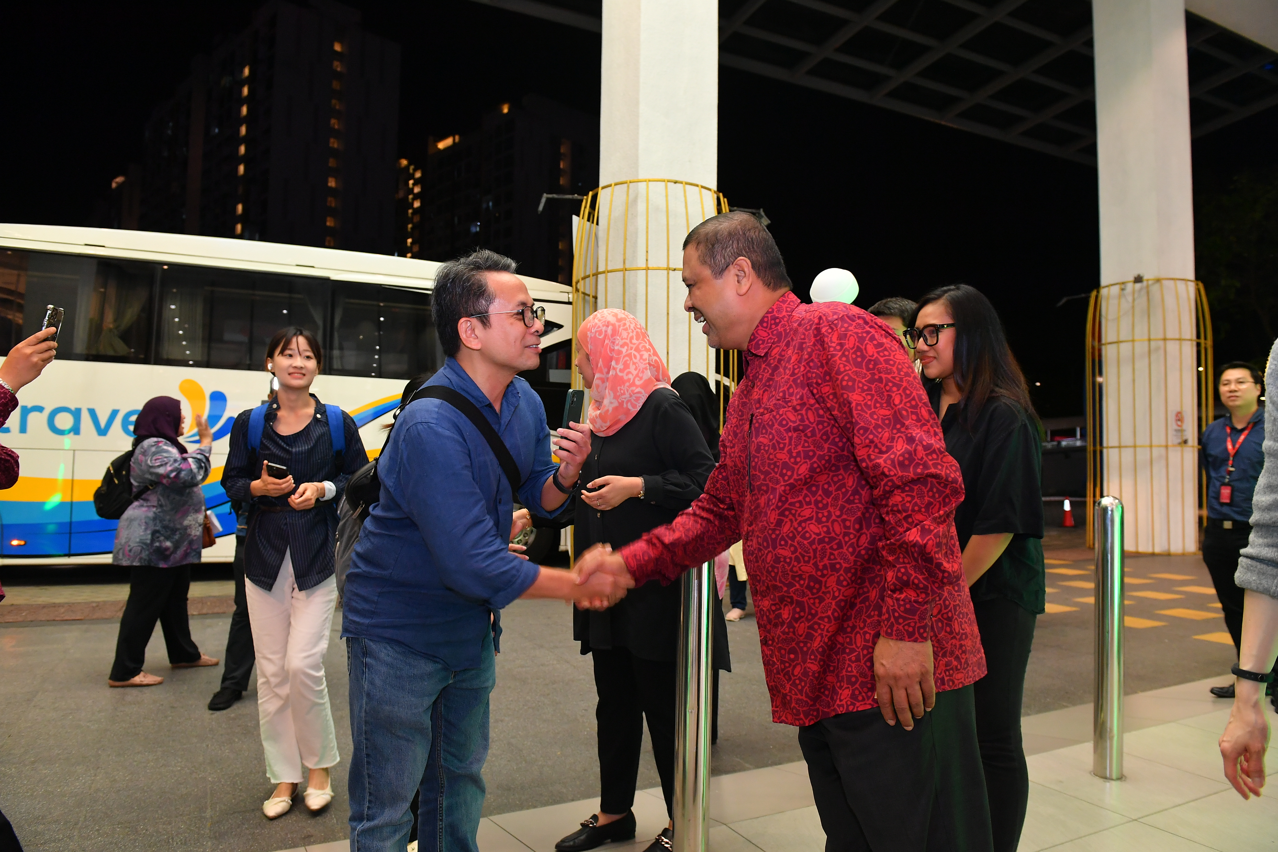 MALAYSIA MIDNIGHT SALE 2024 TO BOOST TOURISM AND ECONOMIC GROWTH