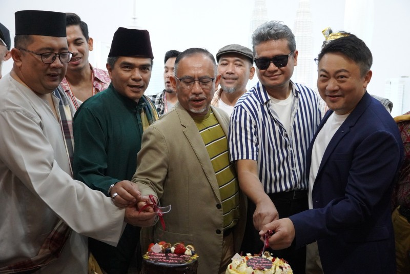 TOURISM MALAYSIA MENYAMBUT ULANG TAHUN KE-50 BERSAMA PROGRAM KERETAPI SARONG BERSEMPENA SAMBUTAN HARI MALAYSIA