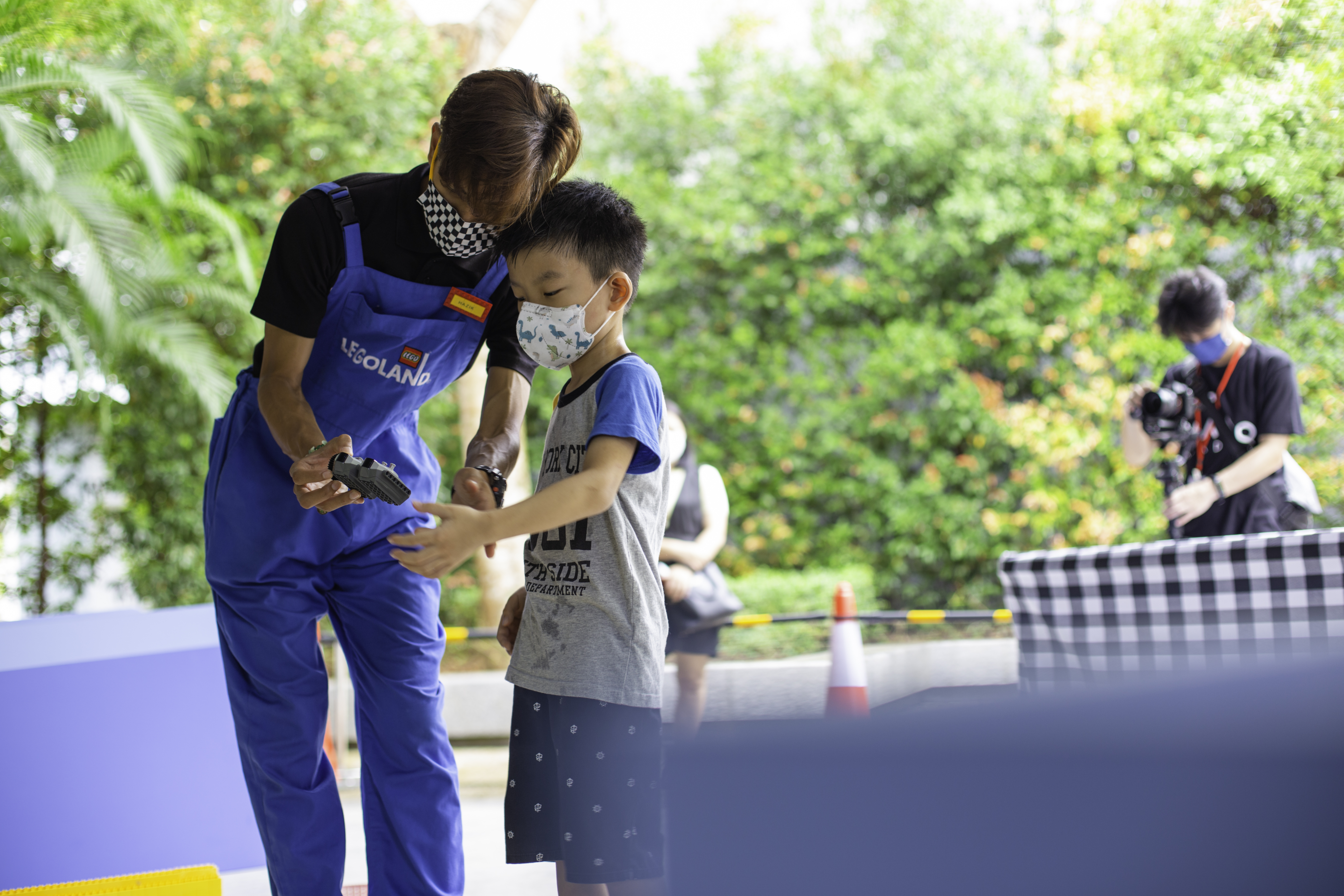 READY, GET SET, LEGOLAND!