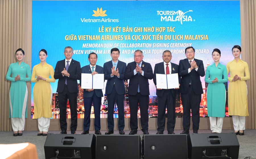 TOURISM MALAYSIA AND VIETNAM AIRLINES SIGN MEMORANDUM OF COLLABORATION TO STRENGTHEN BILATERAL TOURISM TIES