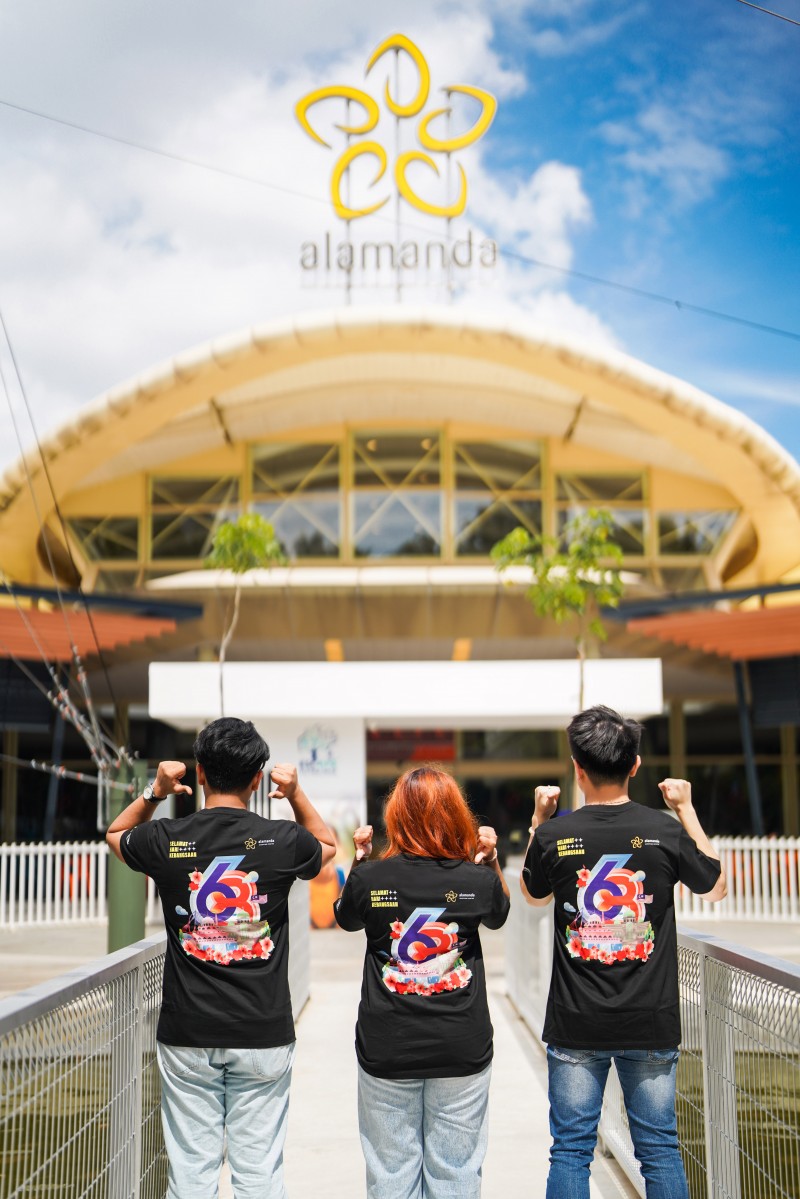 MERDEKA FESTIVITIES IN FULL SWING AT ALAMANDA PUTRAJAYA AND MESRA MALL KEMAMAN