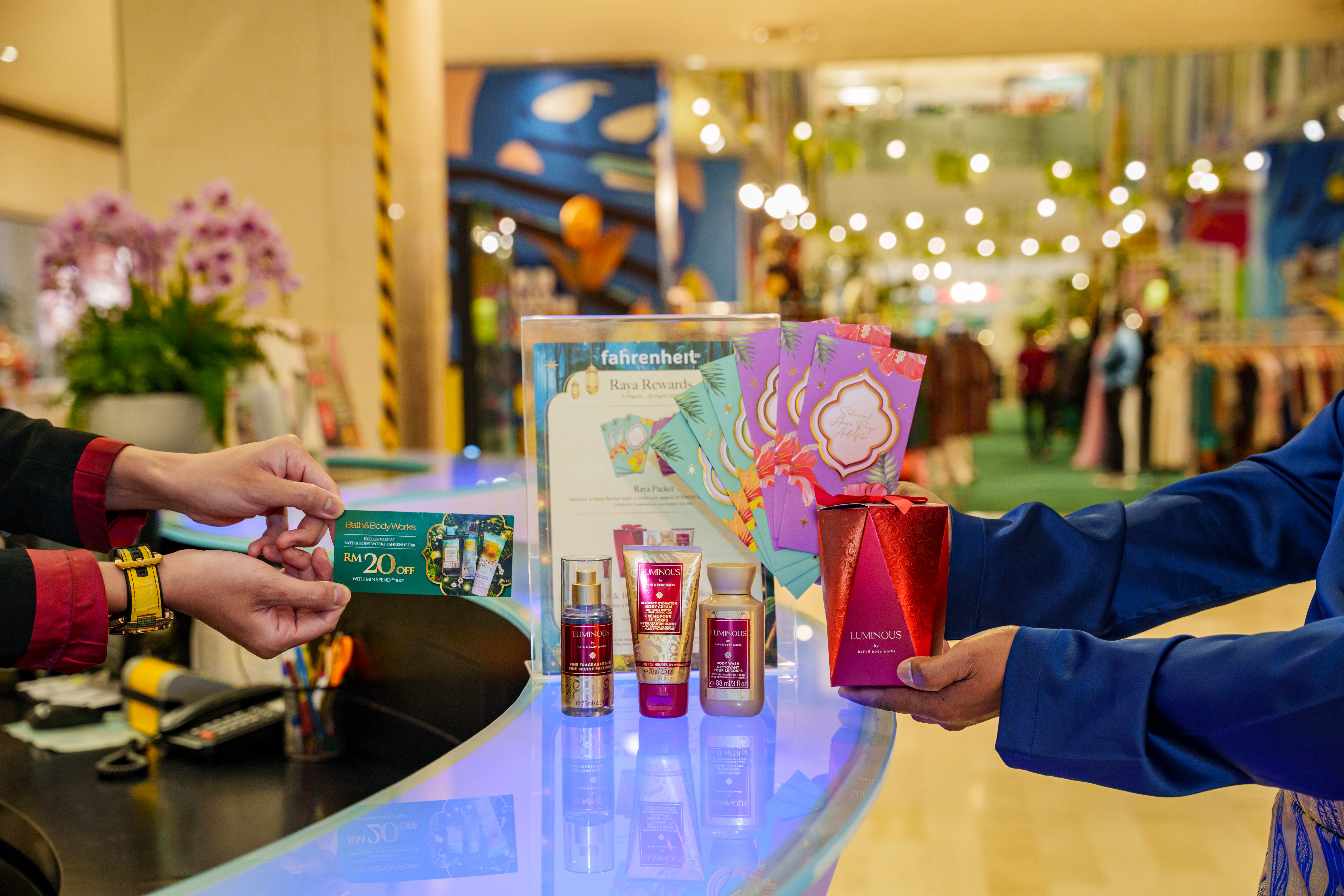 CELEBRATE THE MOST SCENT-SATIONAL RAYA AT FAHRENHEIT88!