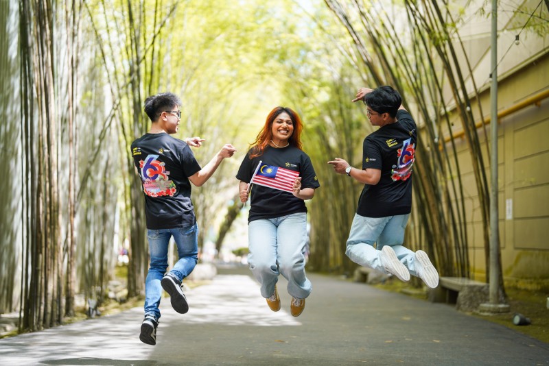 MERDEKA FESTIVITIES IN FULL SWING AT ALAMANDA PUTRAJAYA AND MESRA MALL KEMAMAN