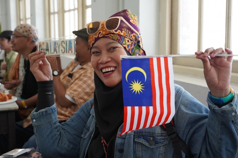 TOURISM MALAYSIA MENYAMBUT ULANG TAHUN KE-50 BERSAMA PROGRAM KERETAPI SARONG BERSEMPENA SAMBUTAN HARI MALAYSIA