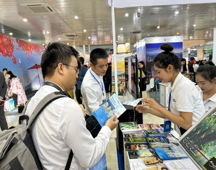 TOURISM MALAYSIA WINS THE MOST ATTRACTIVE BOOTH AT THE VIETNAM INTERNATIONAL TRAVEL MART (VITM)  DA NANG 2022