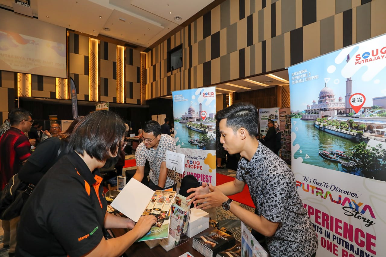 PUTRAJAYA TRAVEL MART TINGKATKAN PROMOSI PELANCONGAN DI JOHOR