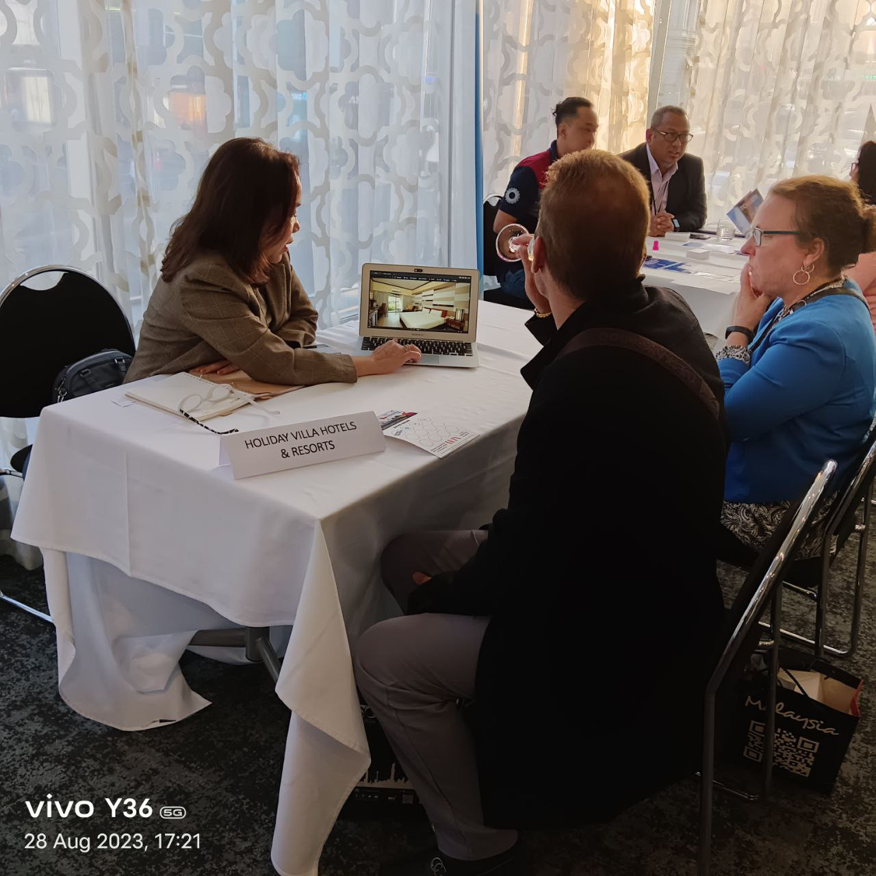 TOURISM MALAYSIA RETURNS TO ENTICE KIWIS TO VISIT MALAYSIA