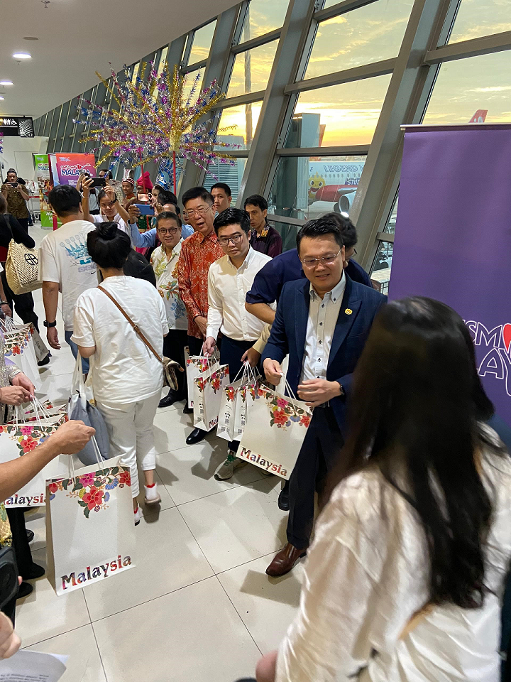 MALAYSIA WELCOMES SHANGHAI AIRLINES’ INAUGURAL FLIGHT FROM SHANGHAI TO PENANG