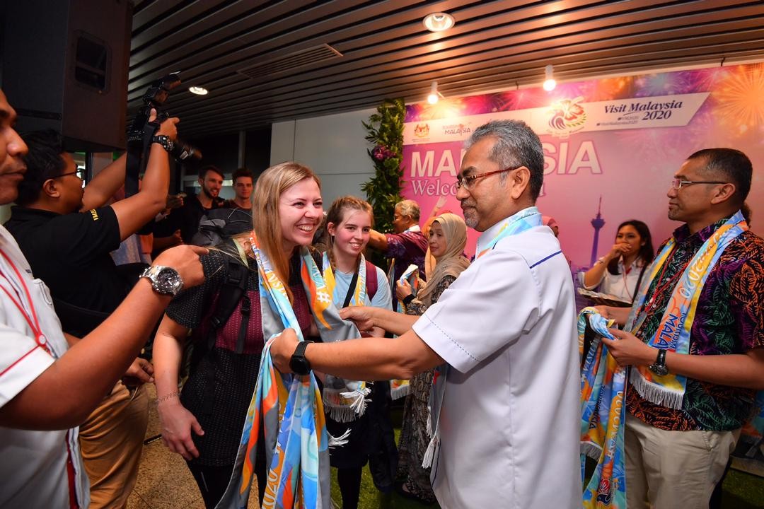 TOURISM MALAYSIA MENYAMBUT PELANCONG DI PINTU-PINTU MASUK UTAMA BERSEMPENA TAHUN MELAWAT MALAYSIA 2020