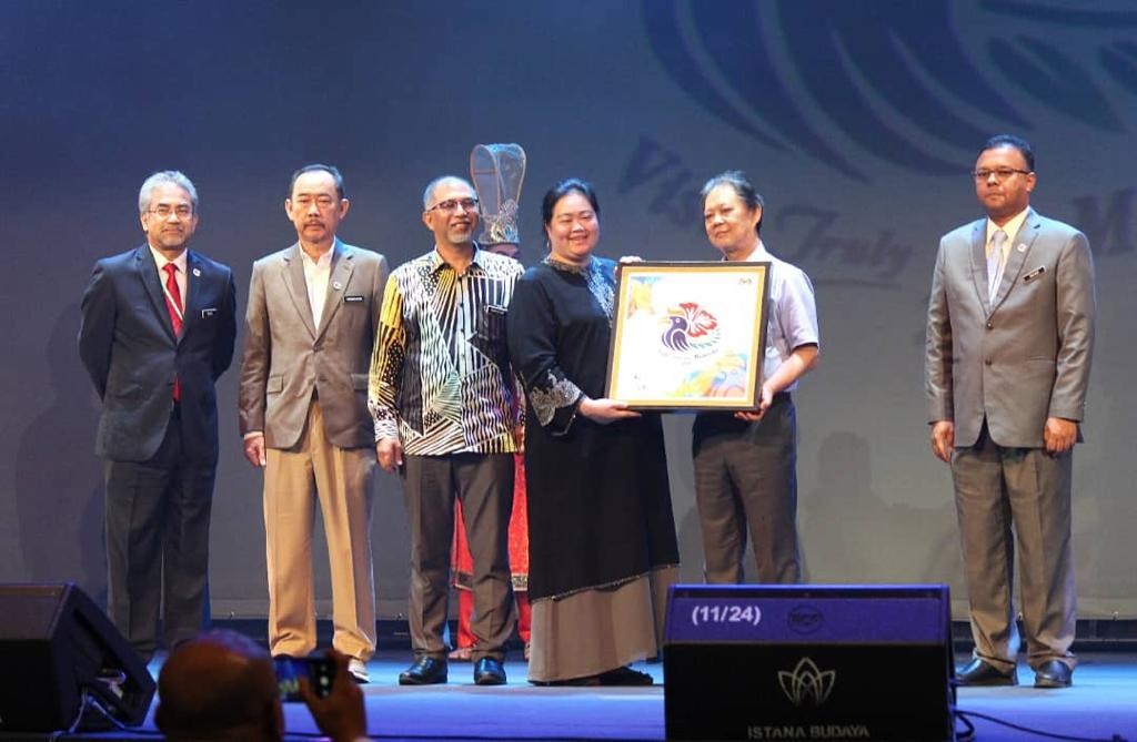 TOURISM MINISTER LAUNCHES VISIT MALAYSIA 2020 OFFICIAL SONG