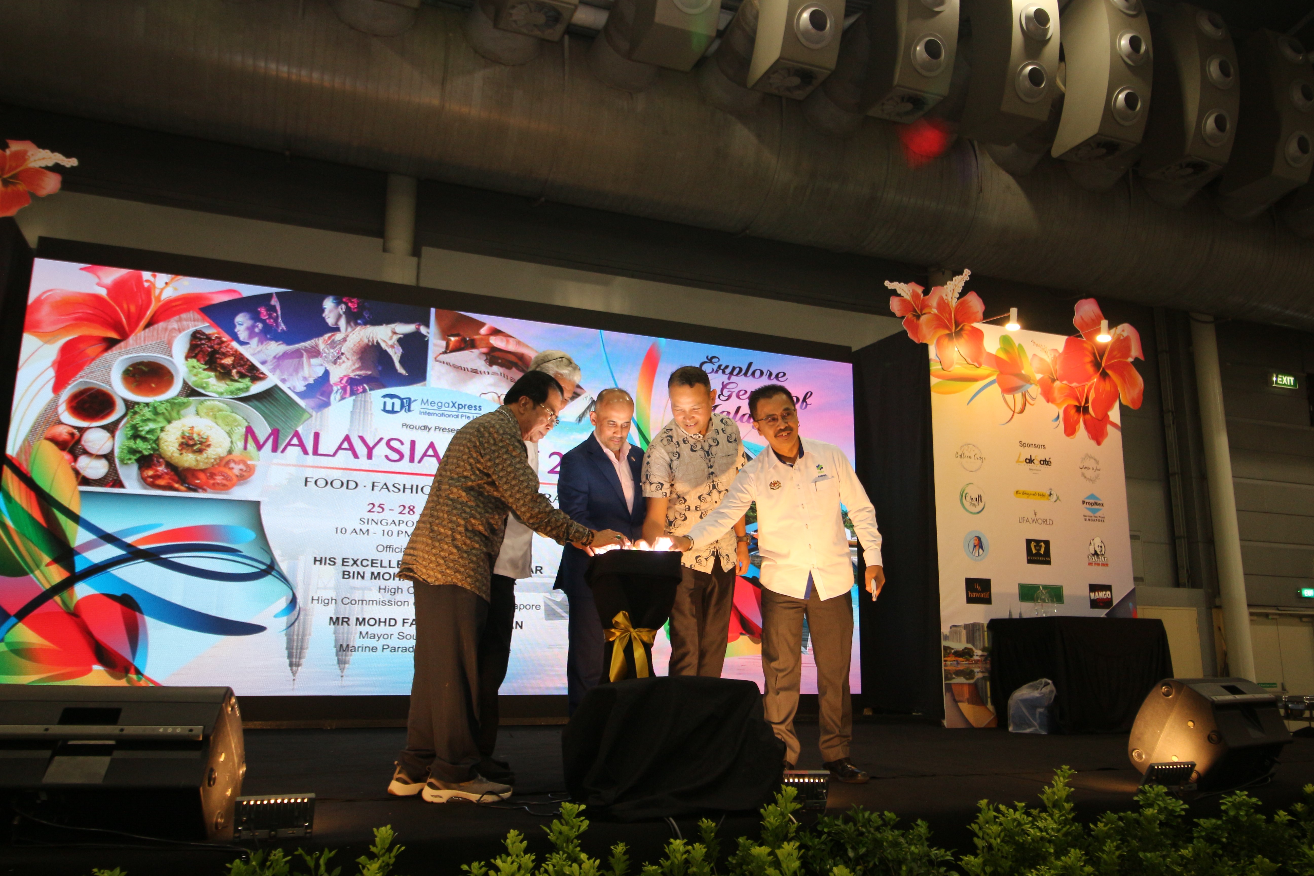 TOURISM MALAYSIA UNVEILS EXCLUSIVE DURIAN PACKAGES IN SINGAPORE