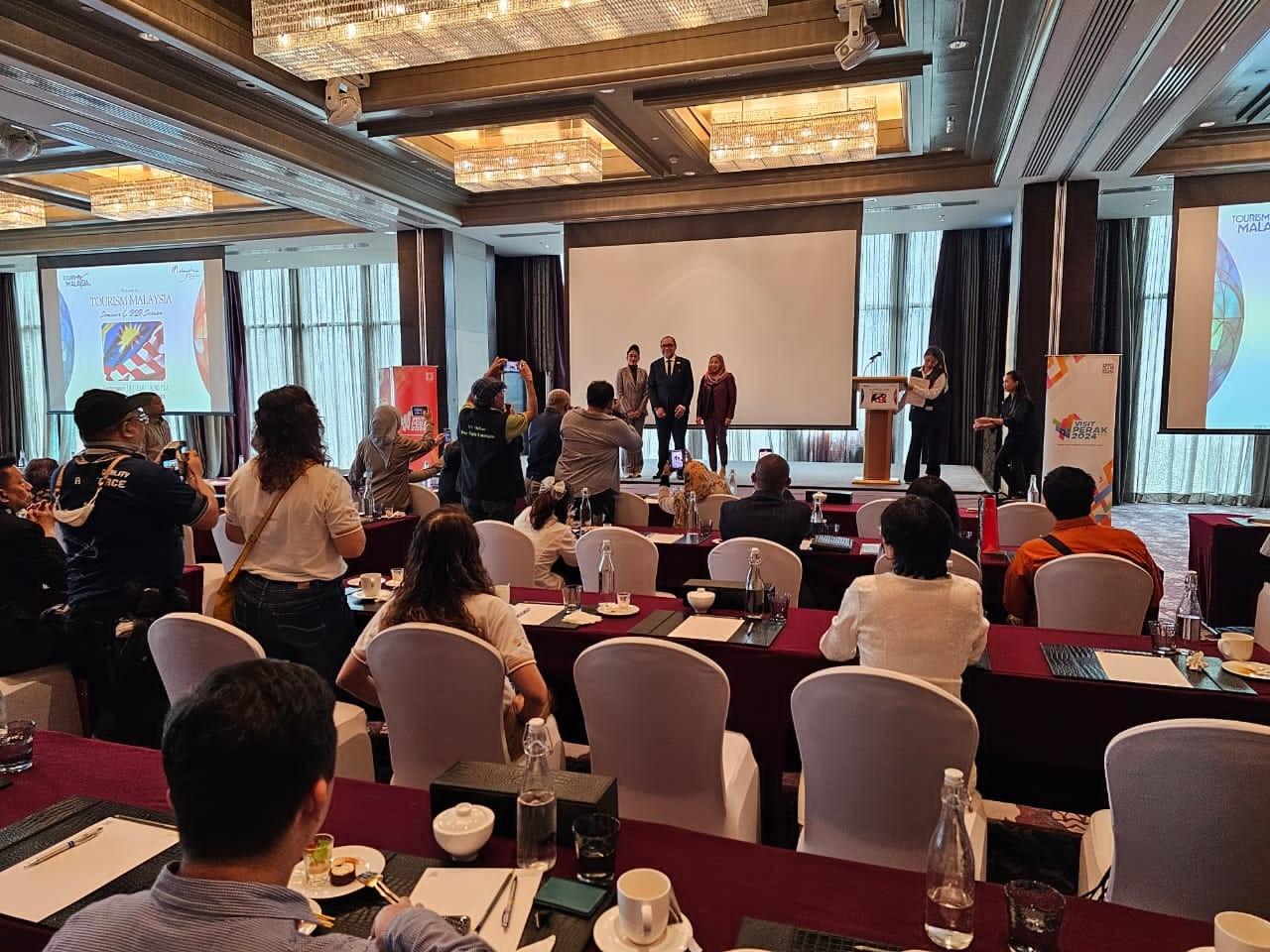 THAI TRAVEL AGENTS MEET UP WITH  MALAYSIAN TRAVEL TRADE PARTNERS IN TOURISM SEMINAR  AND BUSINESS-TO-BUSINESS (B2B) SESSIONS