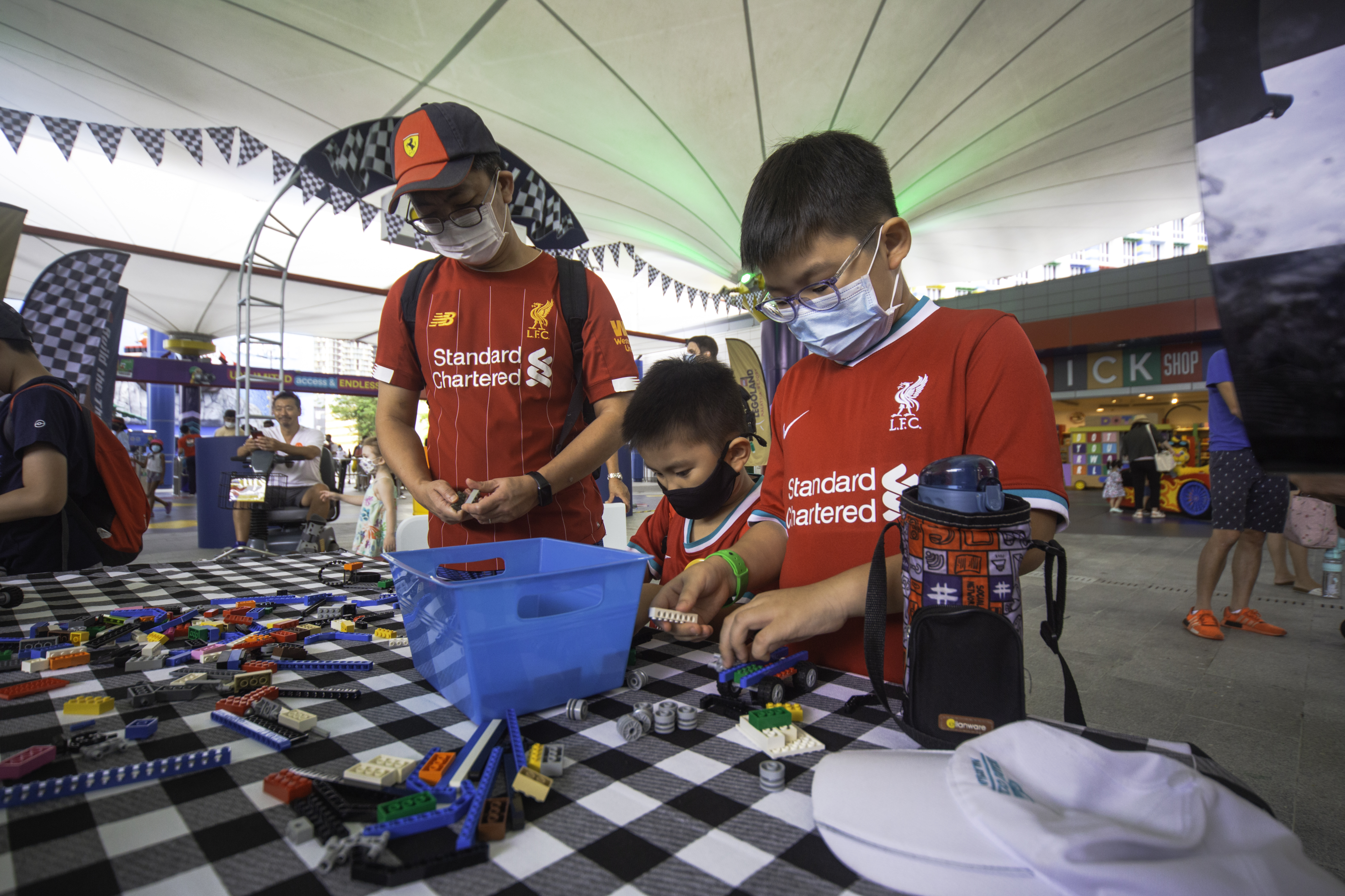 READY, GET SET, LEGOLAND!