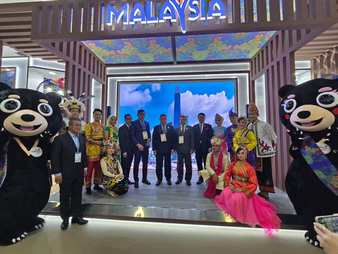 MALAYSIA SHOWCASES VISIT MALAYSIA 2026 CAMPAIGN AT ATM DUBAI 2025