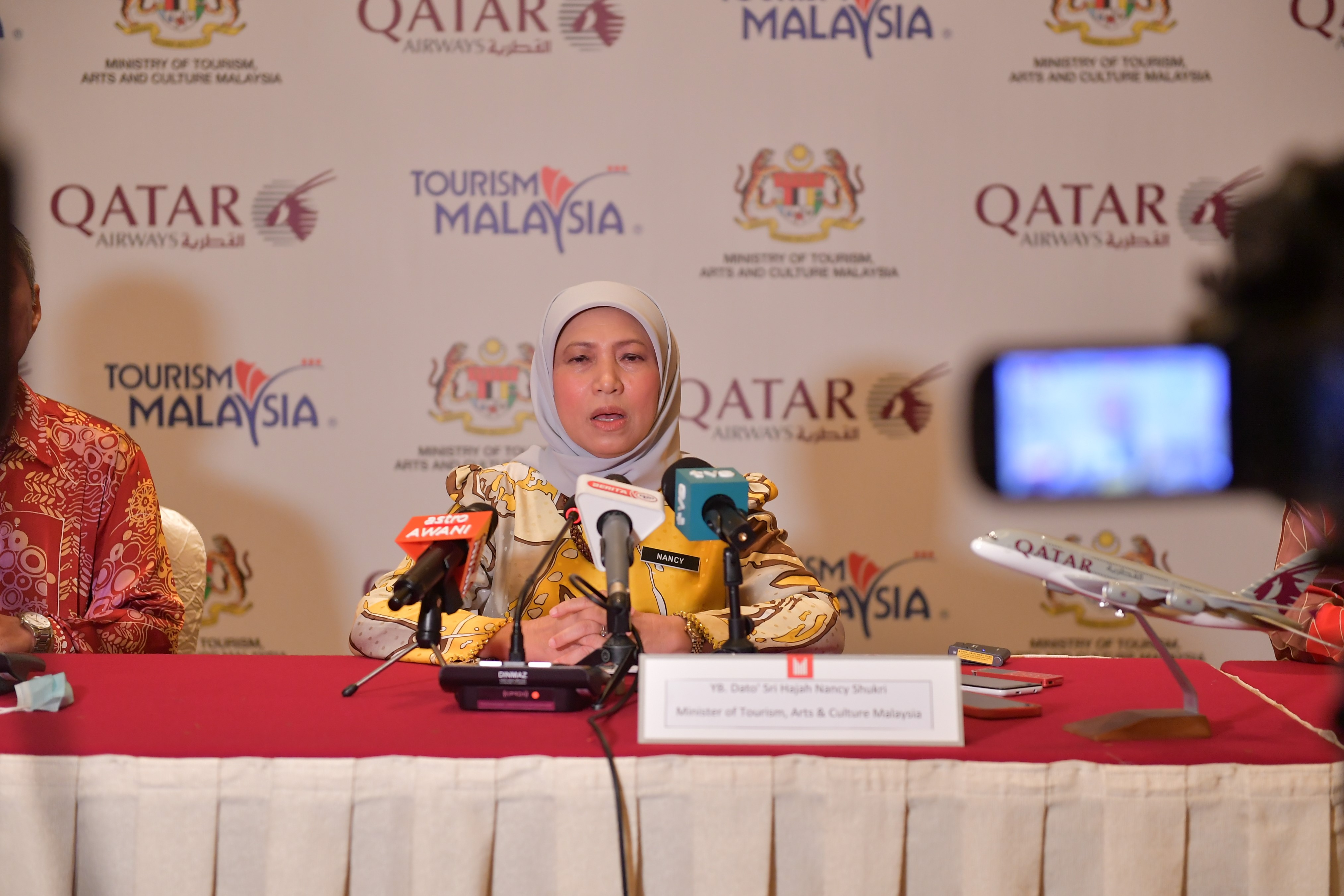 TOURISM MALAYSIA SIGNS MOC WITH QATAR AIRWAYS TO STRENGTHEN STRATEGIC COOPERATION