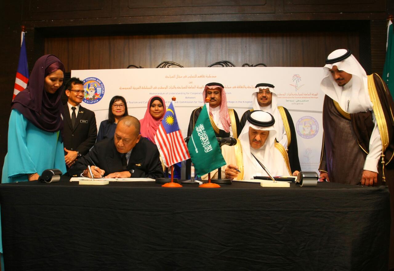 THE SIGNING CEREMONY OF MEMORANDUM OF UNDERSTANDING BETWEEN MALAYSIA AND SAUDI ARABIA ON TOURISM CO-OPERATION