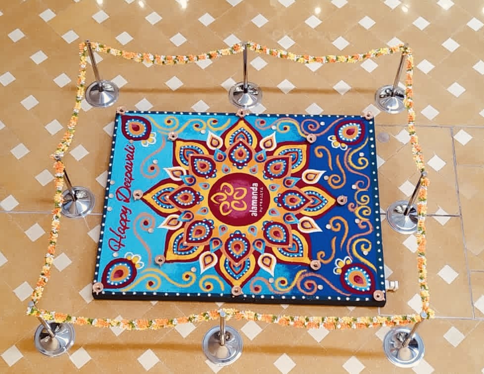 SURIA KLCC GROUP EMBRACES THE SPIRIT OF DEEPAVALI WITH UNIQUE FESTIVE KOLAM