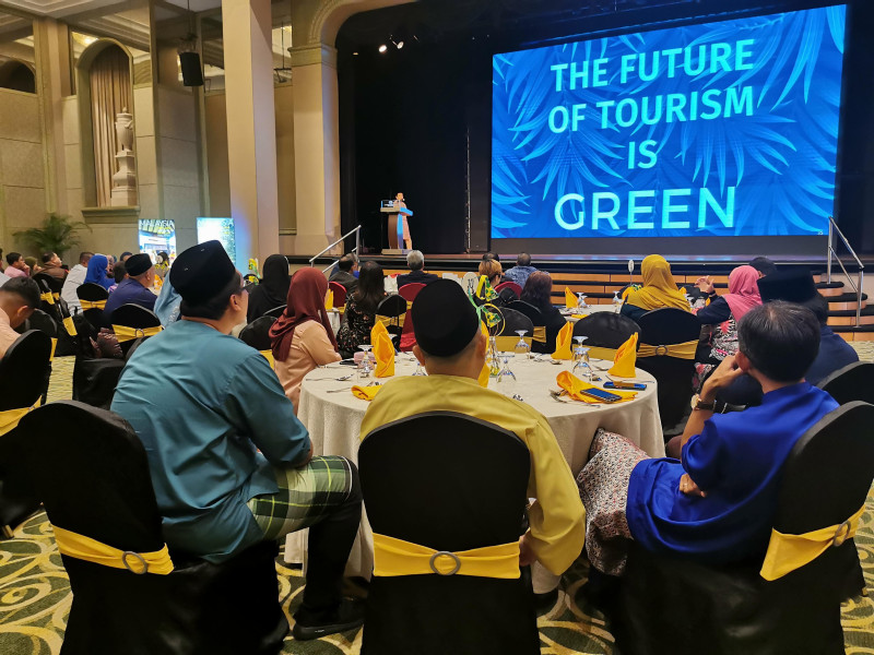 TOURISM MALAYSIA ANJUR SESI LIBAT URUS BERSAMA PENGGIAT INDUSTRI PELANCONGAN MINAT KHAS