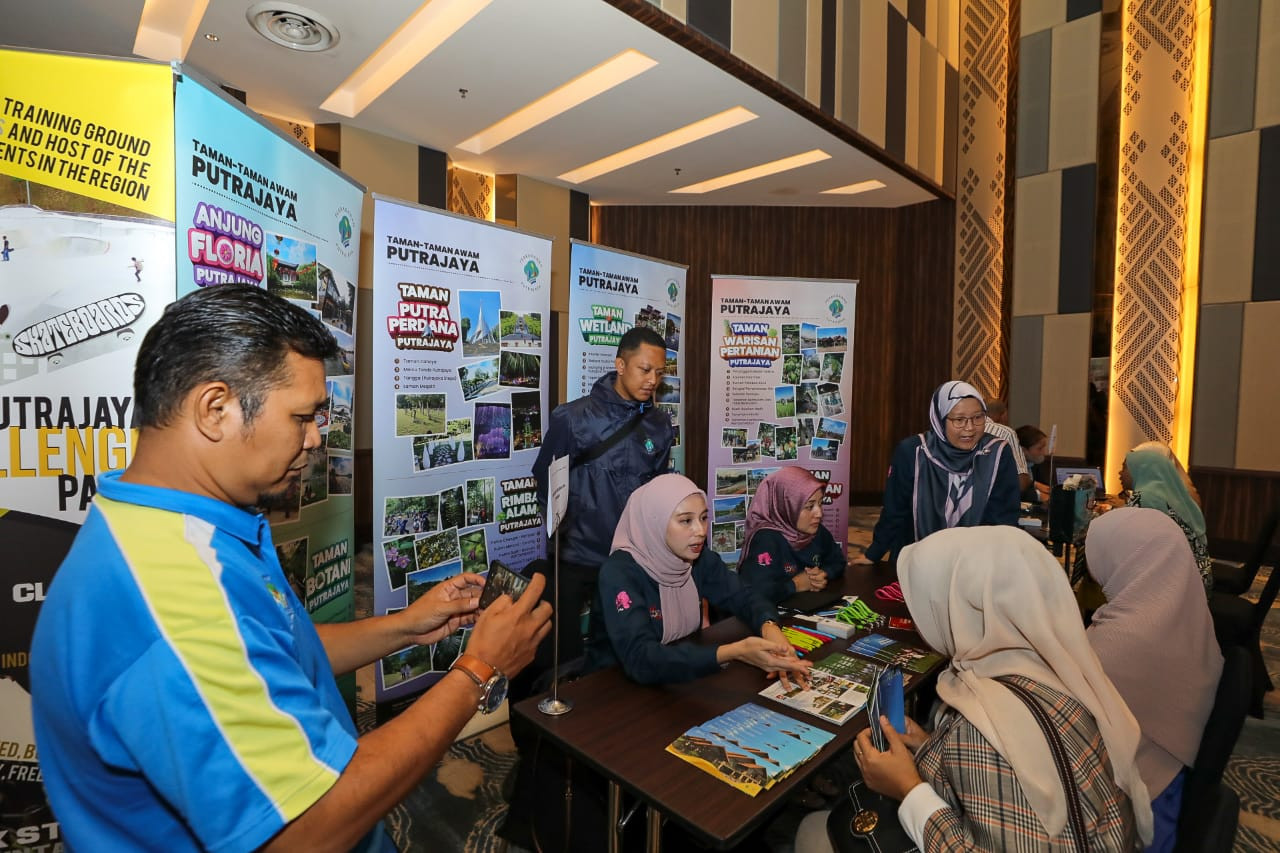 PUTRAJAYA TRAVEL MART TINGKATKAN PROMOSI PELANCONGAN DI JOHOR