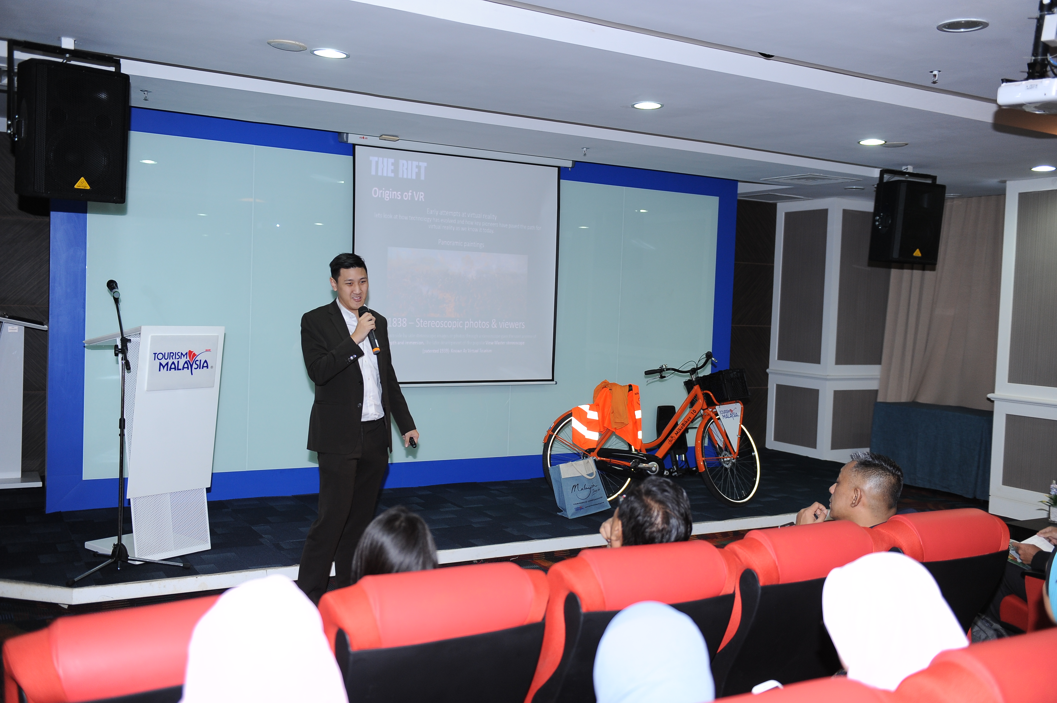 Thursday Talk - Mike Bikes, The Rift & Anthony Wong