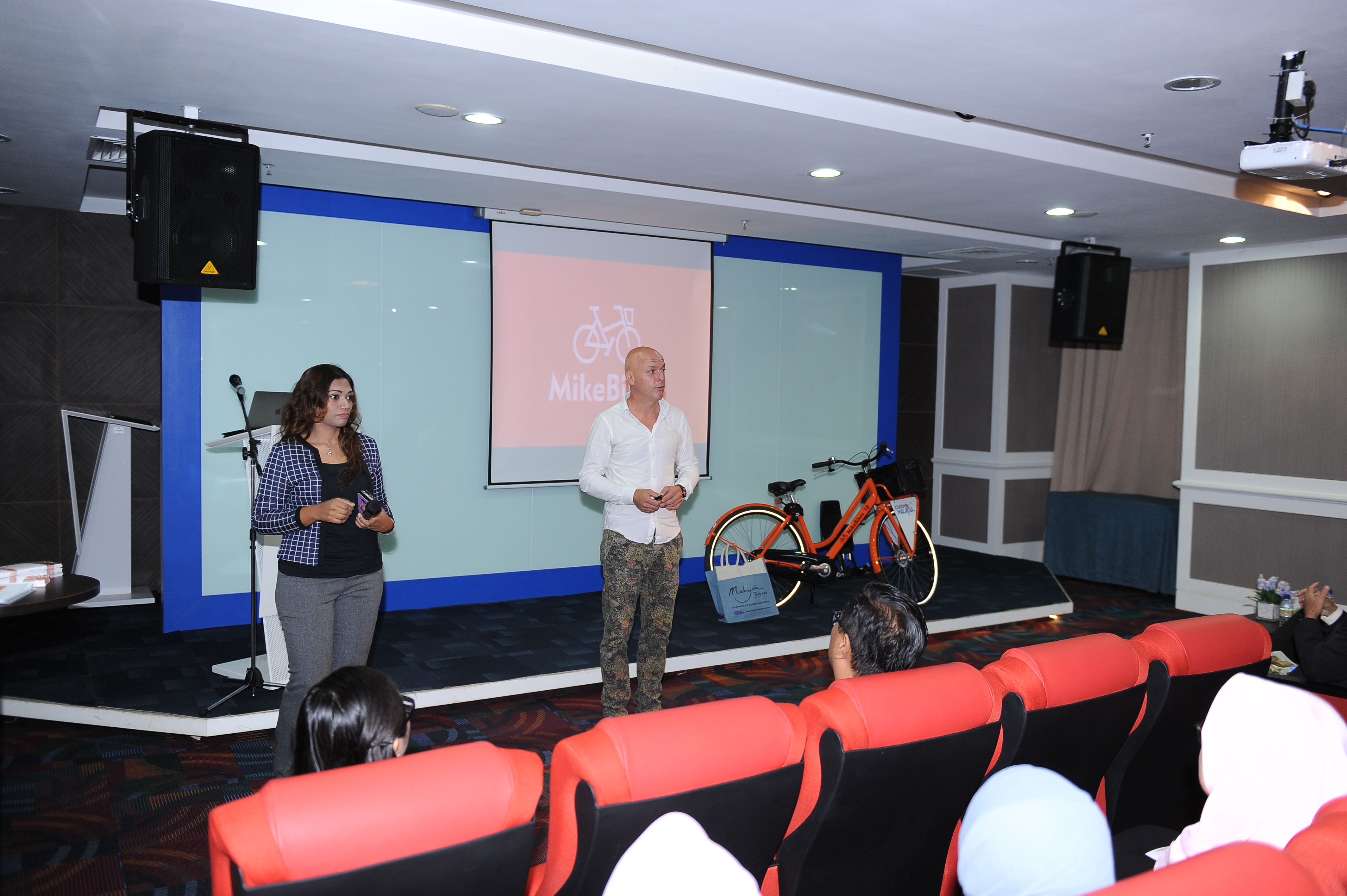 Thursday Talk - Mike Bikes, The Rift & Anthony Wong