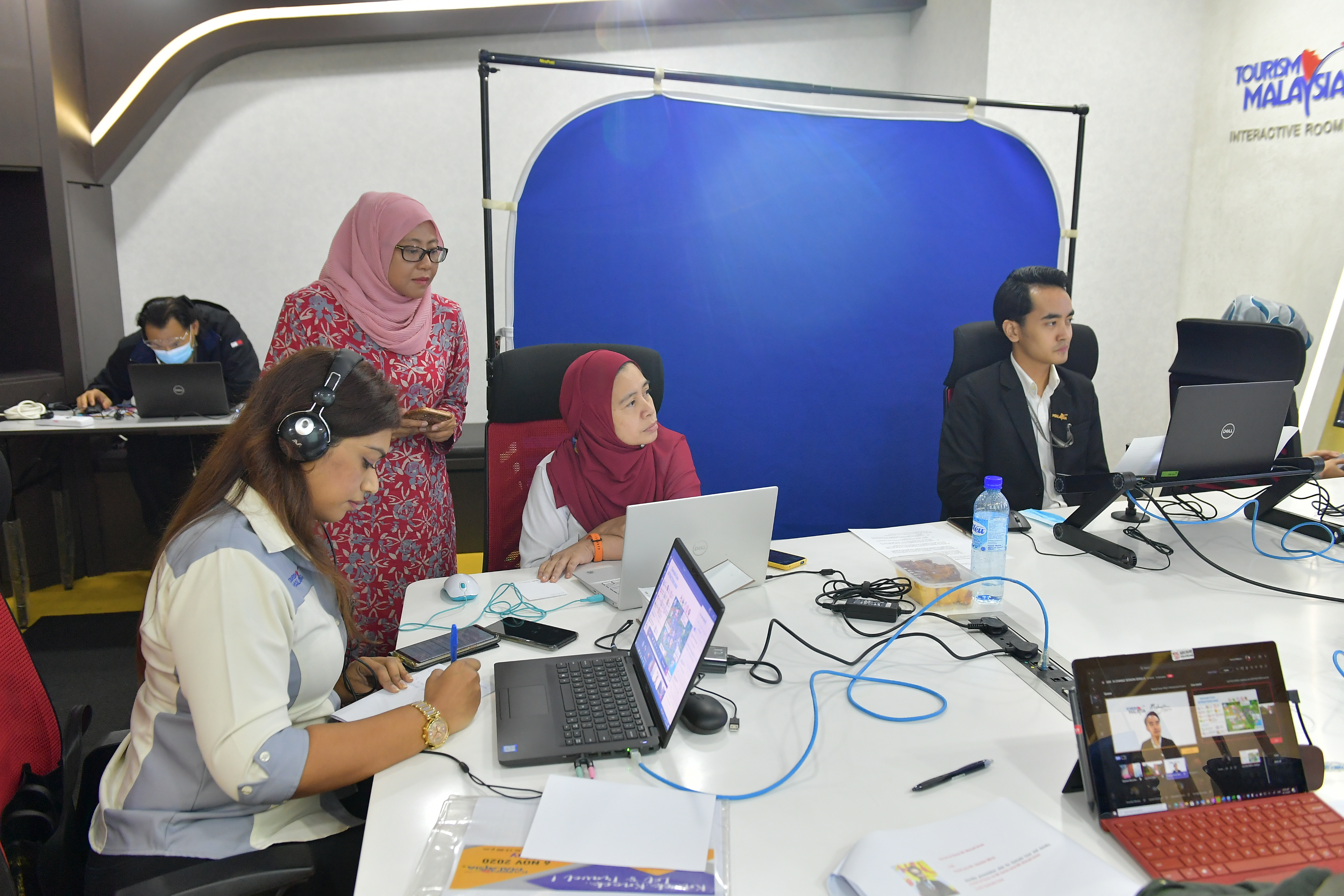 X-Change Session Series 5/2020 (Online) Knock-Knock Let's Travel..... Gamuda Cove, Intercontinental Hotels Group & D' Artisan Cheese.