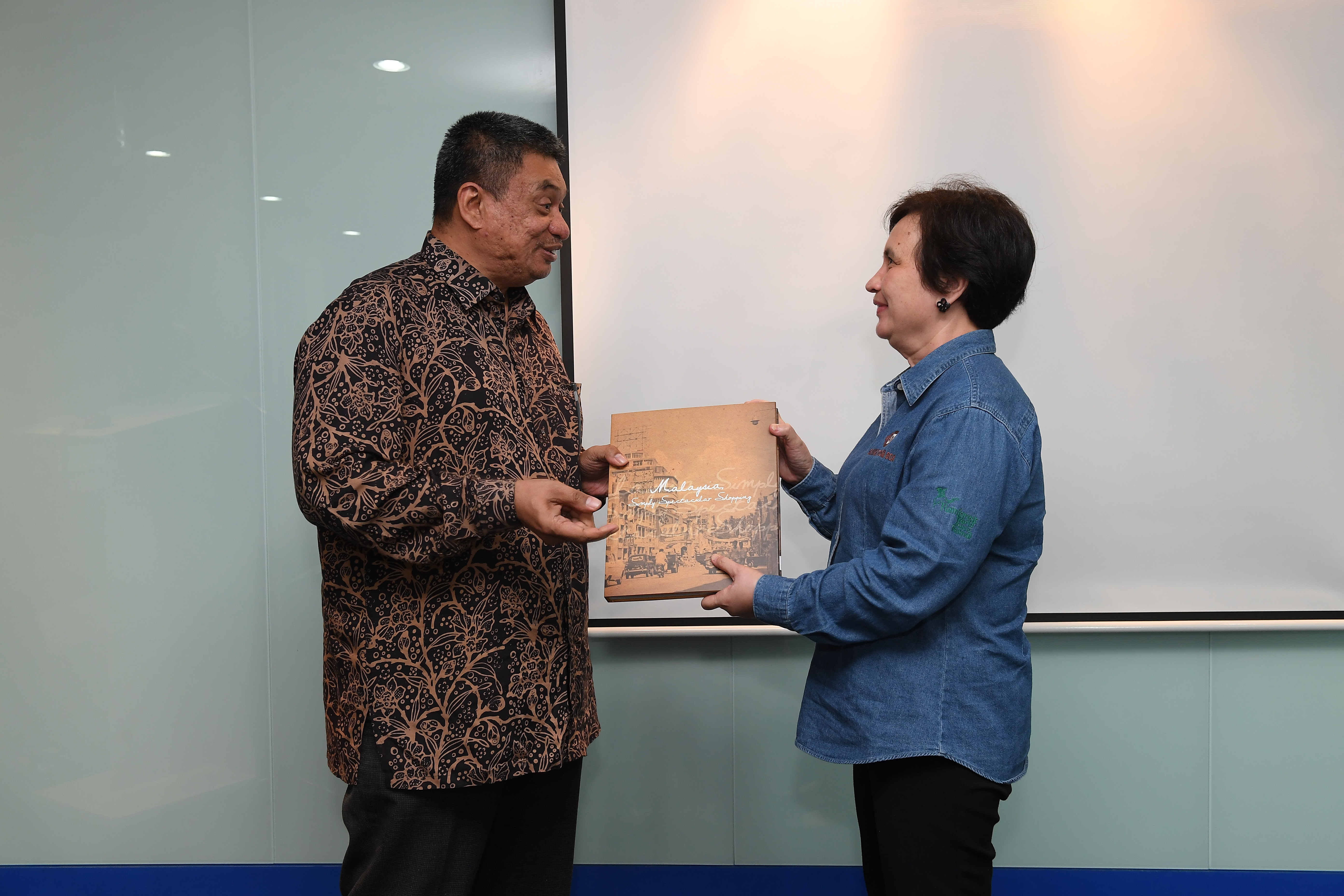 Thursday Talk Session with Sarawak Tourism Board & Sarawak Convention Centre