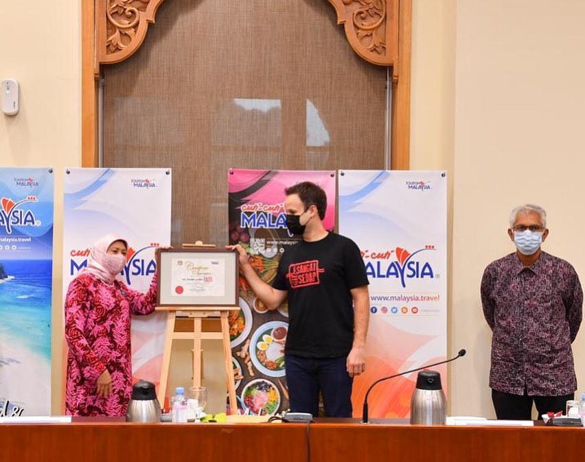 Certificate of Appreciation to The Food Ranger "The Ultimate Malaysia Road Trip" by Minister of Tourism, Arts and Culture Malaysia