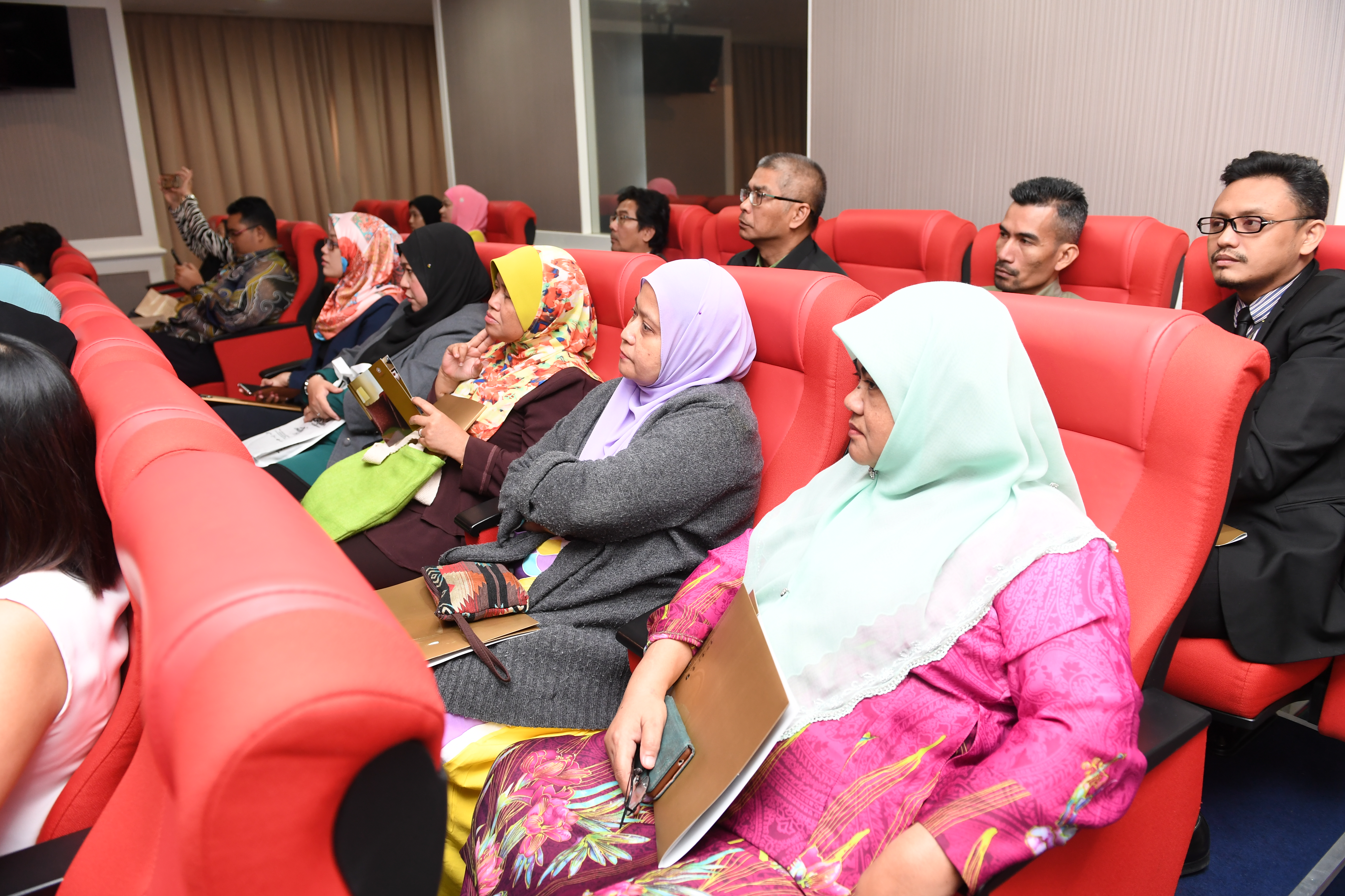 Thursday Talk - PNB Perdana Hotel, BigPay Airasia & Syafikh Errsyam on Malaysia Social Media