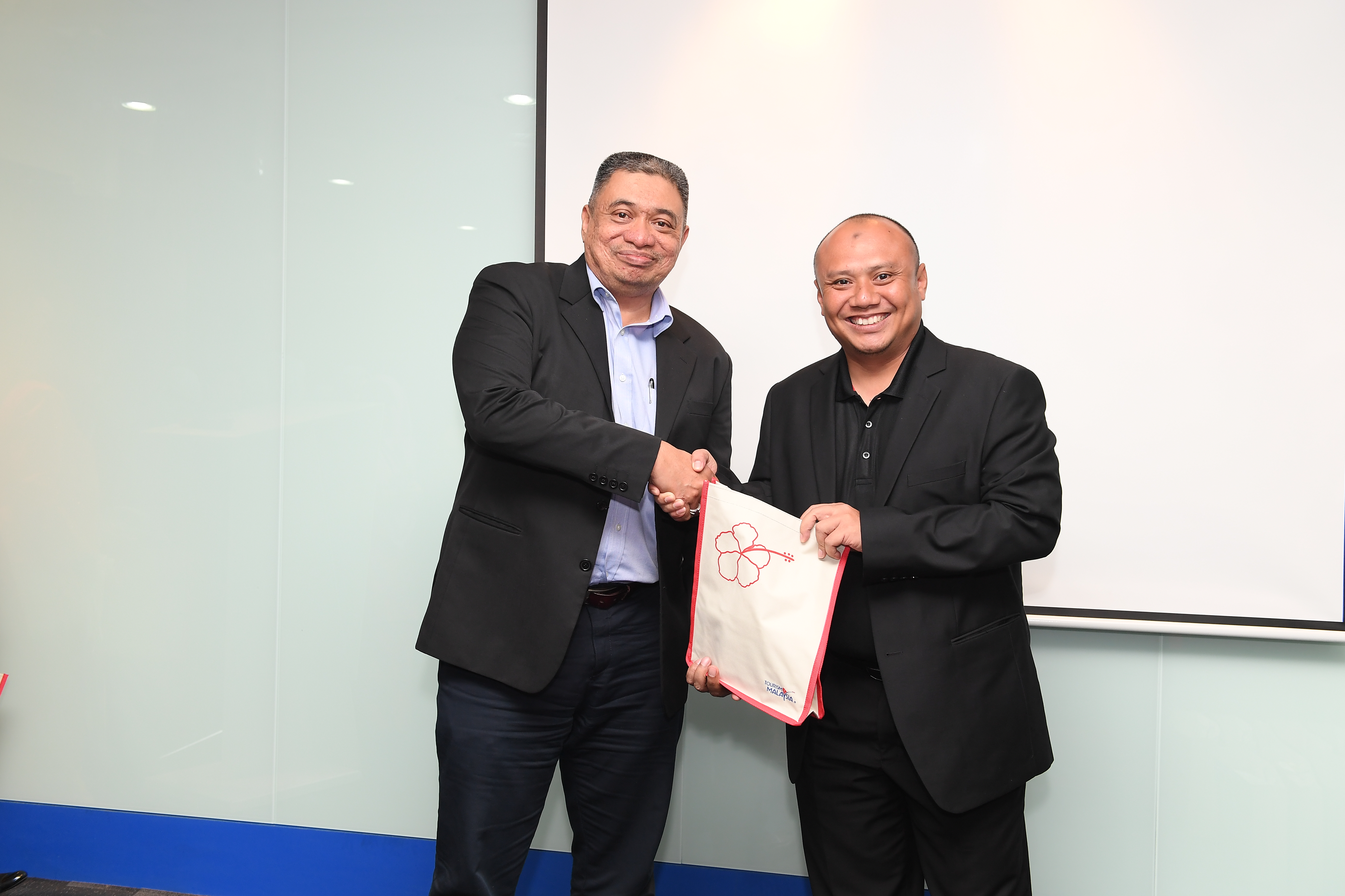 Thursday Talk - MCM Studio