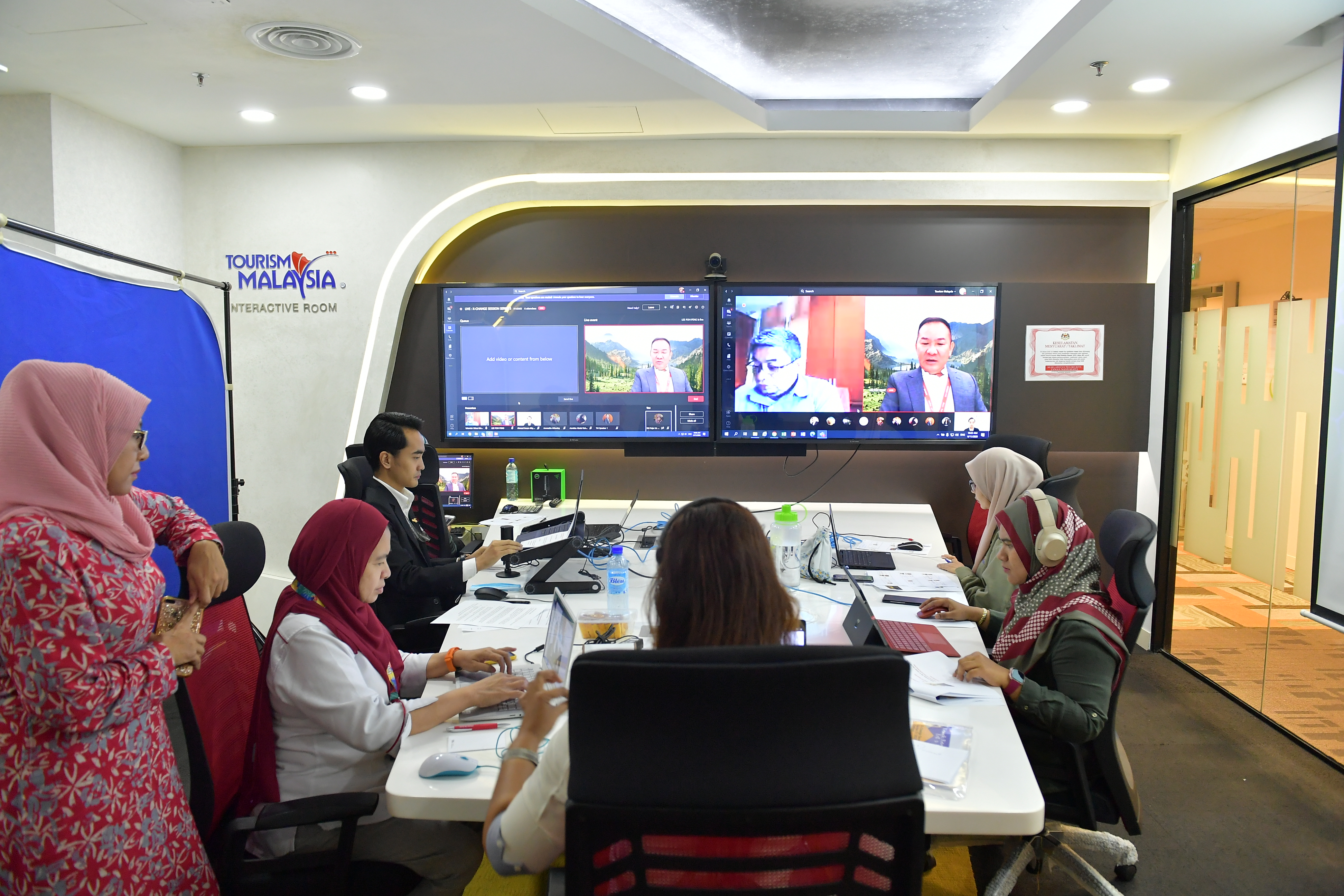 X-Change Session Series 5/2020 (Online) Knock-Knock Let's Travel..... Gamuda Cove, Intercontinental Hotels Group & D' Artisan Cheese.