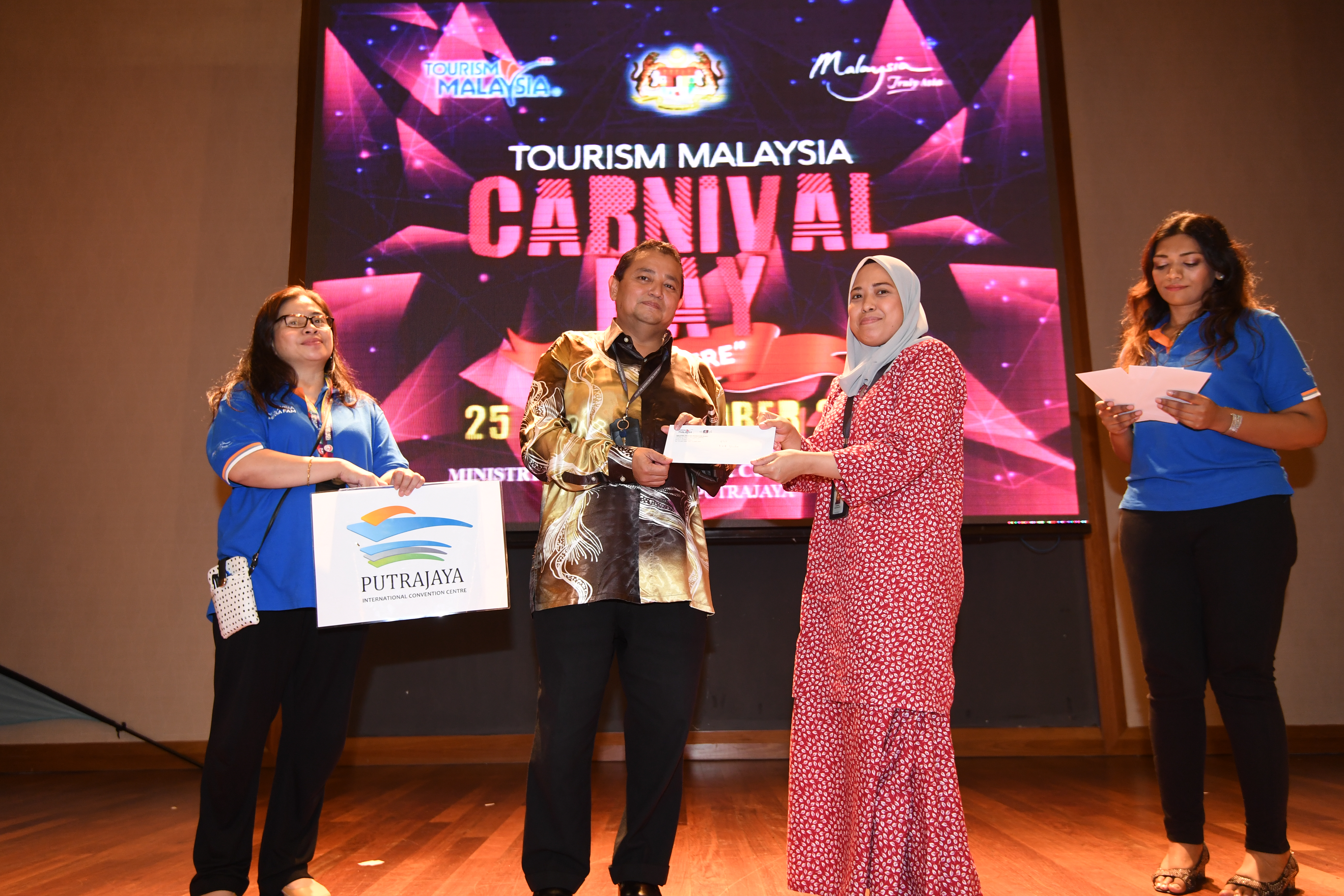 Tourism Malaysia Carnival  Day "It's All HERE"