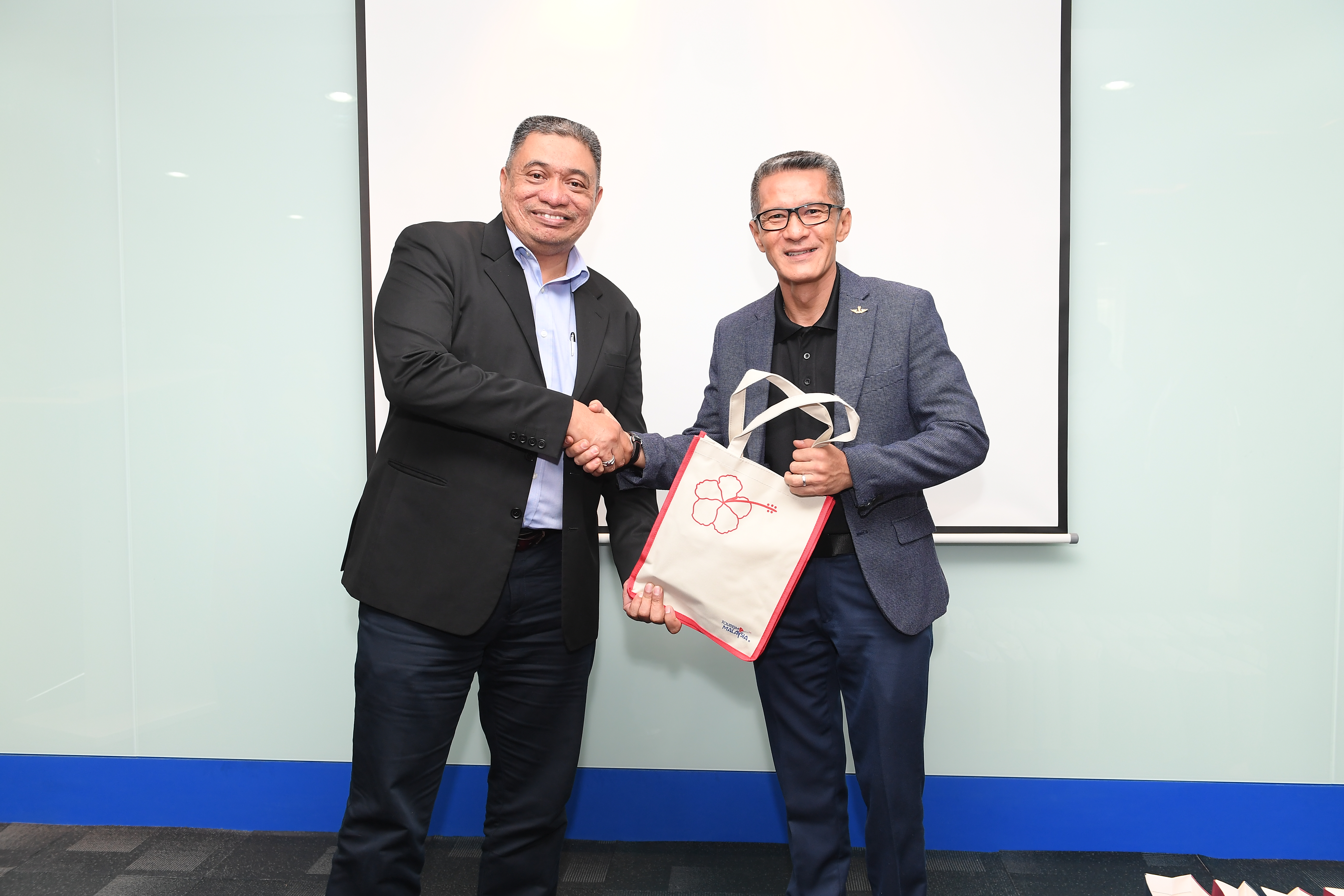 Thursday Talk - MCM Studio