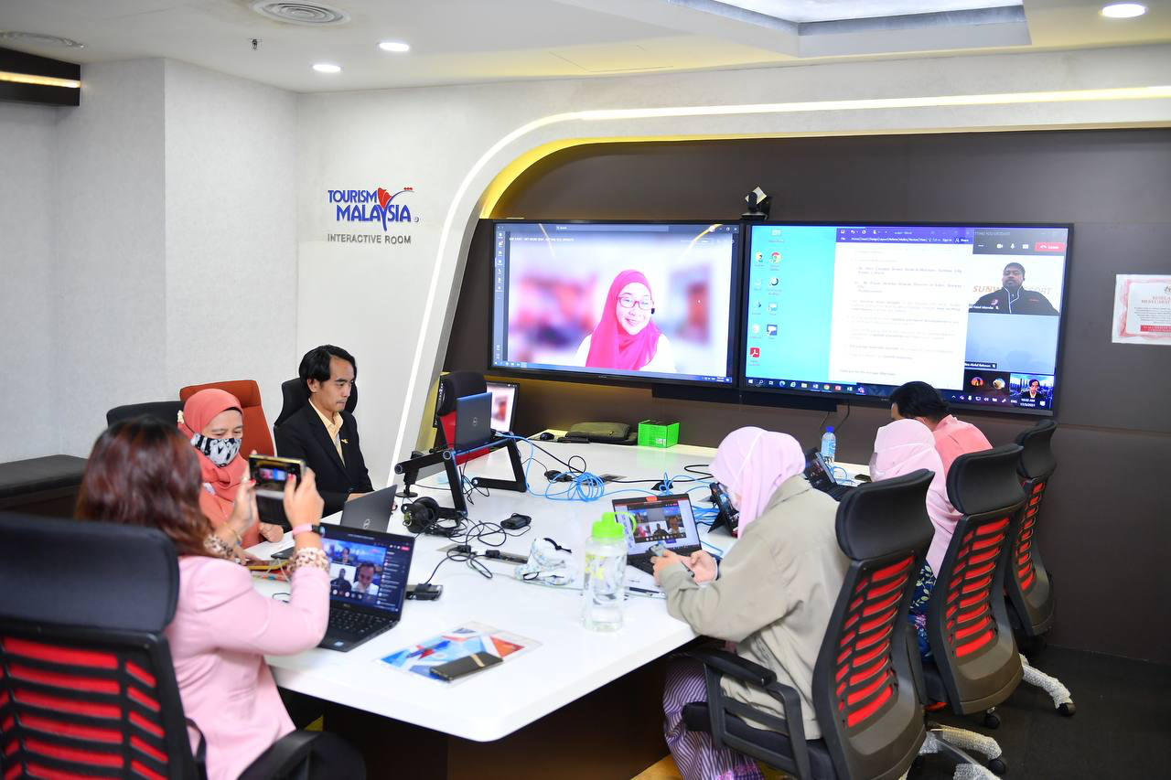 NET-WORK SESH Getting you up2date!  with Sunway City, Kuala Lumpur.